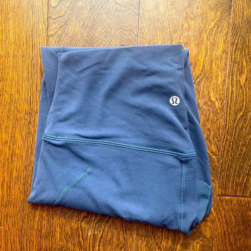 Lululemon, Cropped aligns